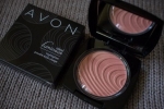 Avon kompaktni puder za lice